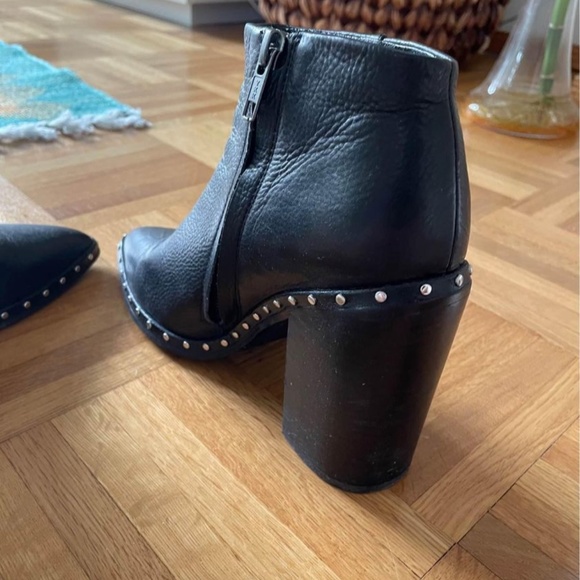 Leather boots - Picture 3 of 3